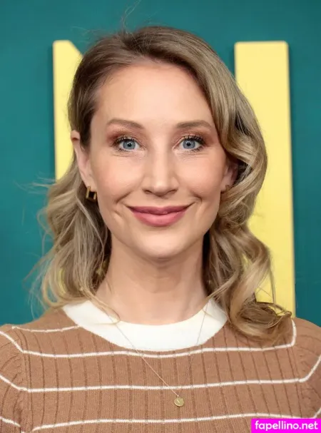 Maude Garrett 10 OnlyFans Thumbnail #71bGEYsUGe