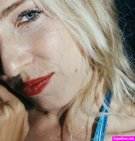 Maude Latour OnlyFans Thumbnail #HgusgK9DrH