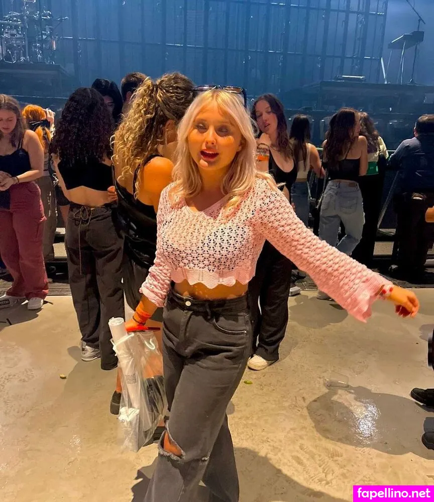 maura.london Nude Leaked OnlyFans Photo #7GVYWB9Y8d