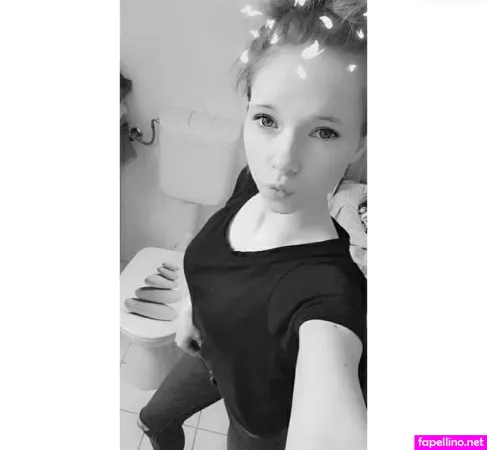 Mausistern OnlyFans Thumbnail #KeVrU0UtBi