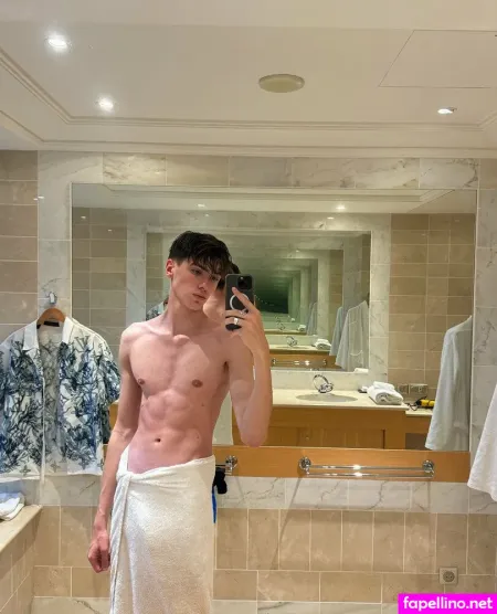 Maxence Free OnlyFans Thumbnail #OAQ5HxILLh