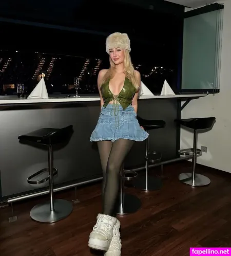 Maxine Reuker OnlyFans Thumbnail #2C7y5gT3zt