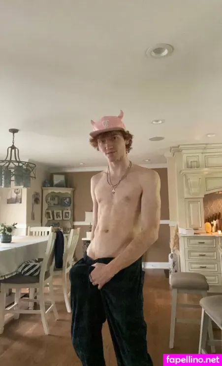 Maxisfree OnlyFans Thumbnail #2l8zIZ5ZTf