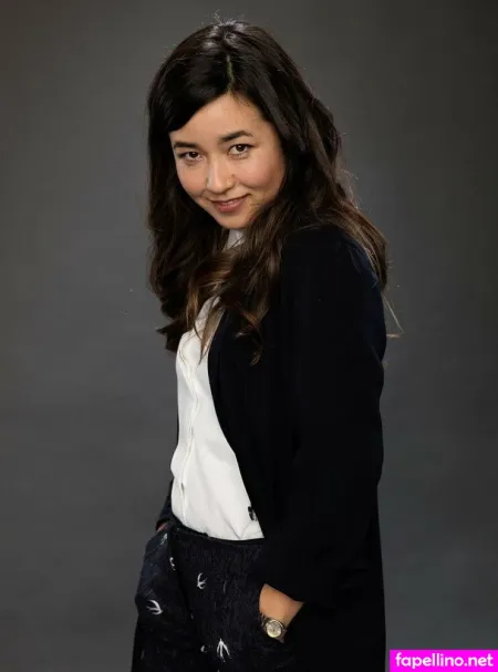 Maya Erskine OnlyFans Thumbnail #H8bxvkGa3L