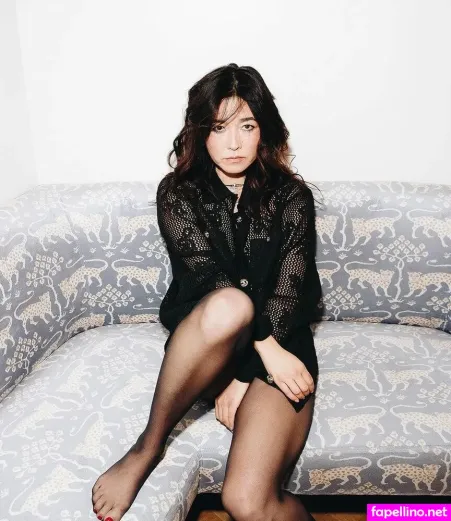 Maya Erskine OnlyFans Thumbnail #YHld8Ad2Oh