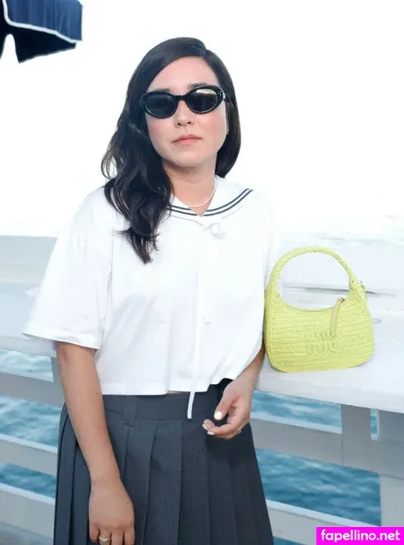Maya Erskine OnlyFans Thumbnail #mGkSTZQF37