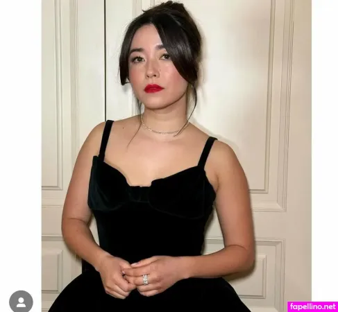 Maya Erskine OnlyFans Thumbnail #oyvPf9QAYJ