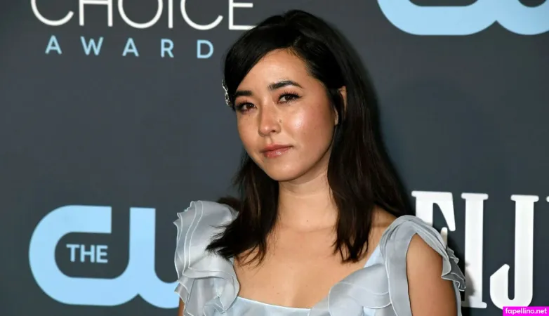 Maya Erskine OnlyFans Thumbnail #zC0kKgAcA7