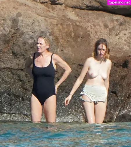 Maya Hawke OnlyFans Thumbnail #CK988kg2tM