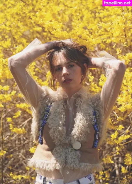 Maya Hawke OnlyFans Thumbnail #GMPVMgr0am