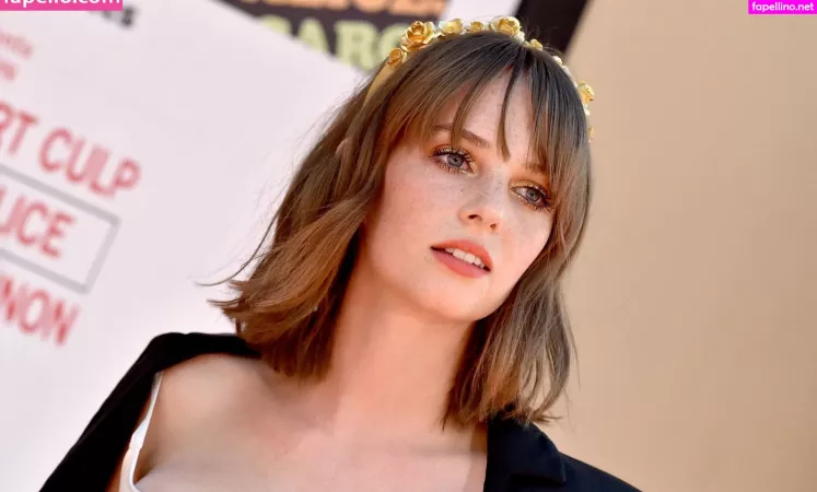Maya Hawke OnlyFans Thumbnail #P8p4rWbkVw
