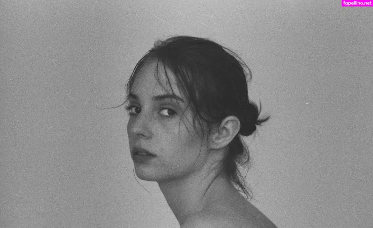 Maya Hawke OnlyFans Thumbnail #zAMTGjjzRP