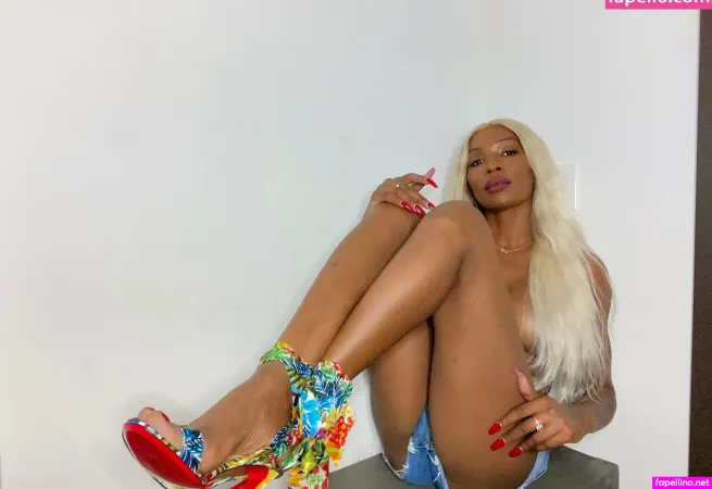 Maya Kinky Ext OnlyFans Thumbnail #IHoVDv9b2u