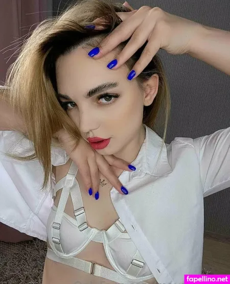 Mayaakitten OnlyFans Thumbnail #KiCOx3c0Ks