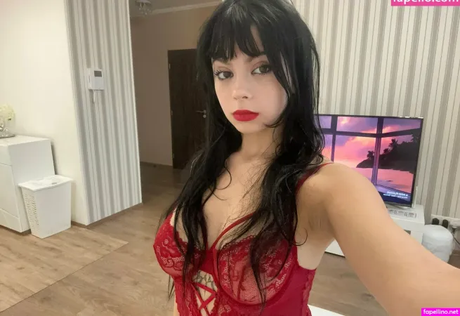 Mayaavip OnlyFans Thumbnail #VAclUERBL2