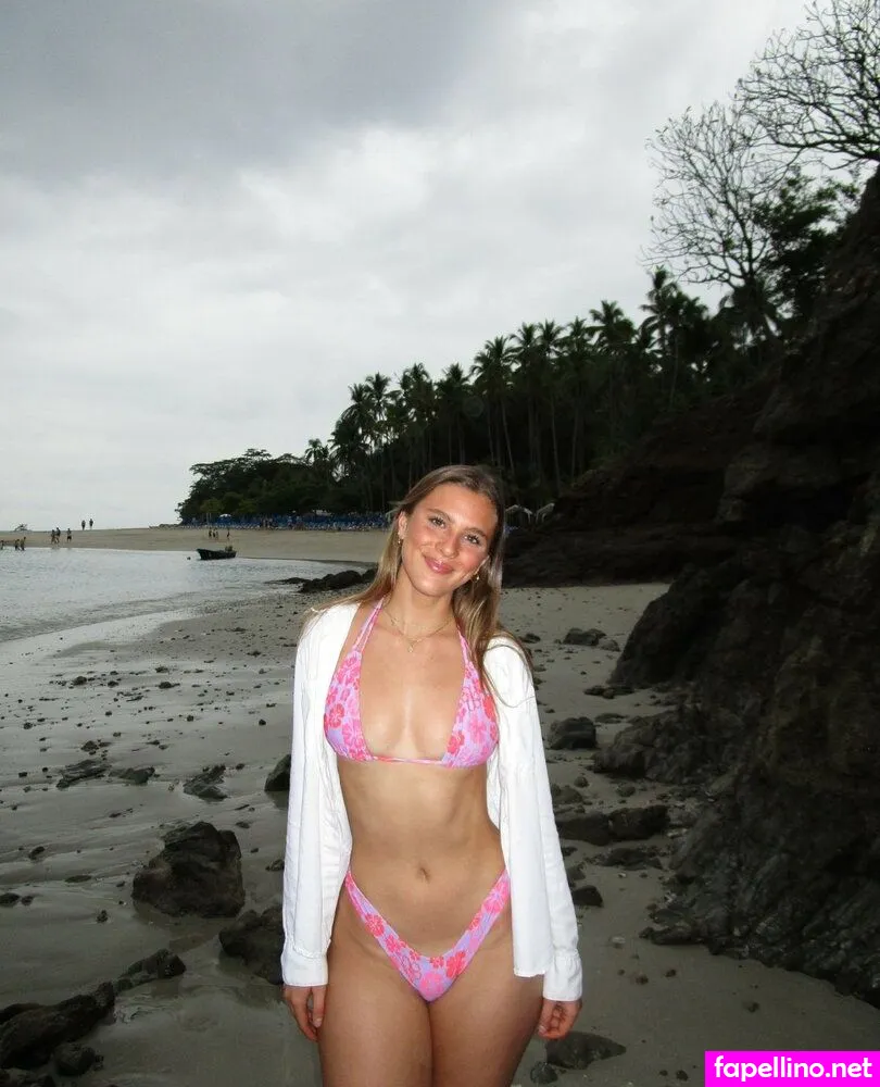 maya.goudeseune Nude Leaked OnlyFans Photo #NUaAz1VH01