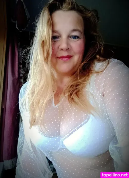 Mayaselaravip OnlyFans Thumbnail #0GAeOH8kbt