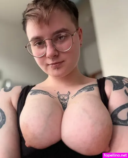 Maybescarlet OnlyFans Thumbnail #TfMyiAugWr