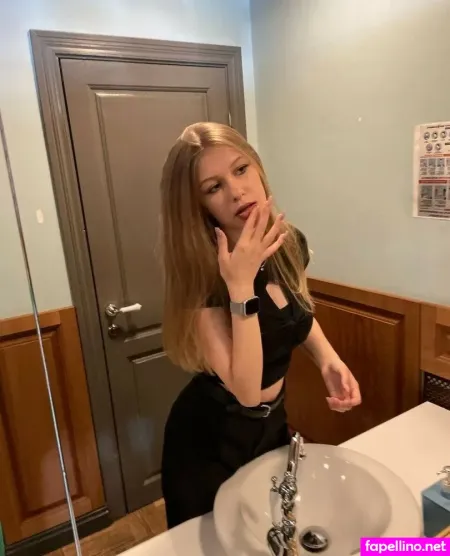 Maydahedley OnlyFans Thumbnail #YffMZ9sl01