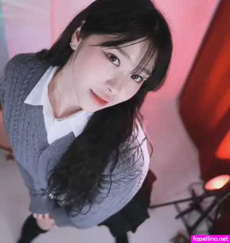 Mayfl Y OnlyFans Thumbnail #kOfUG3IZ4q