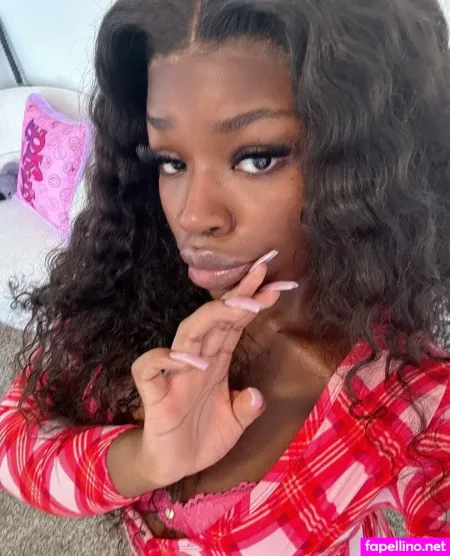 Mayhoekage OnlyFans Thumbnail #88sZD4xbh4