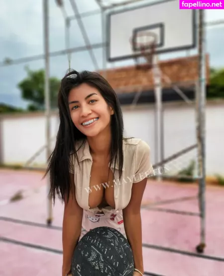 Mayleefun OnlyFans Thumbnail #2kKYJxehQm