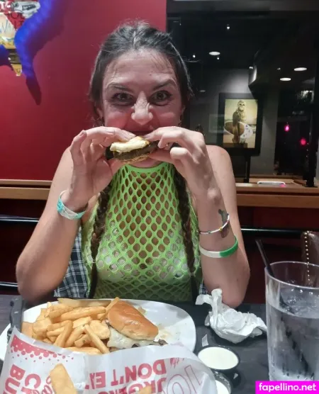 Maynjay OnlyFans Thumbnail #CwEq7DCCEw