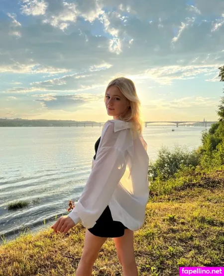 Mayshyni OnlyFans Thumbnail #GlhFk2YypS