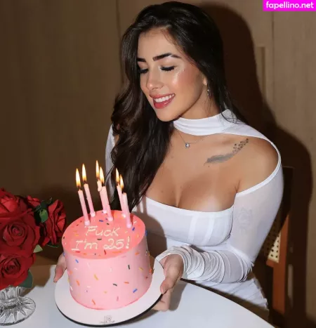 Mc Julieta OnlyFans Thumbnail #48tNtzzNtt