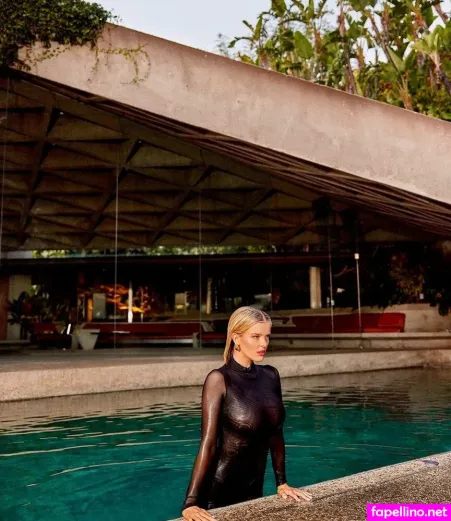 Mckenzie Hewson OnlyFans Thumbnail #EMERZjgI7J