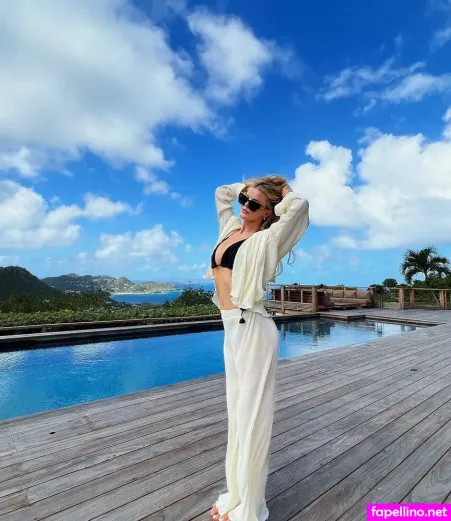 Mckenzie Hewson OnlyFans Thumbnail #bSc9rprZvz