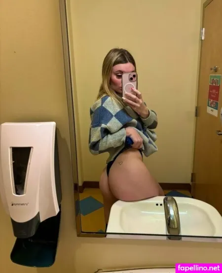 Mckenziebb OnlyFans Thumbnail #WC4OHuEQoD