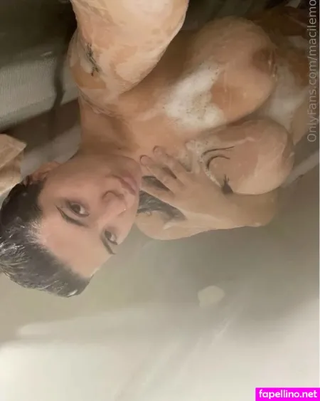 Mclairee OnlyFans Thumbnail #tJm0HNZSV9