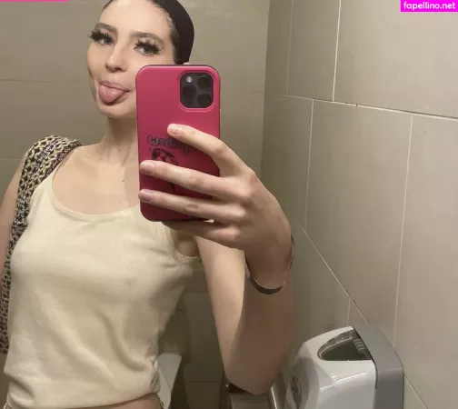 Meadow Walker OnlyFans Thumbnail #fXsalevkE6