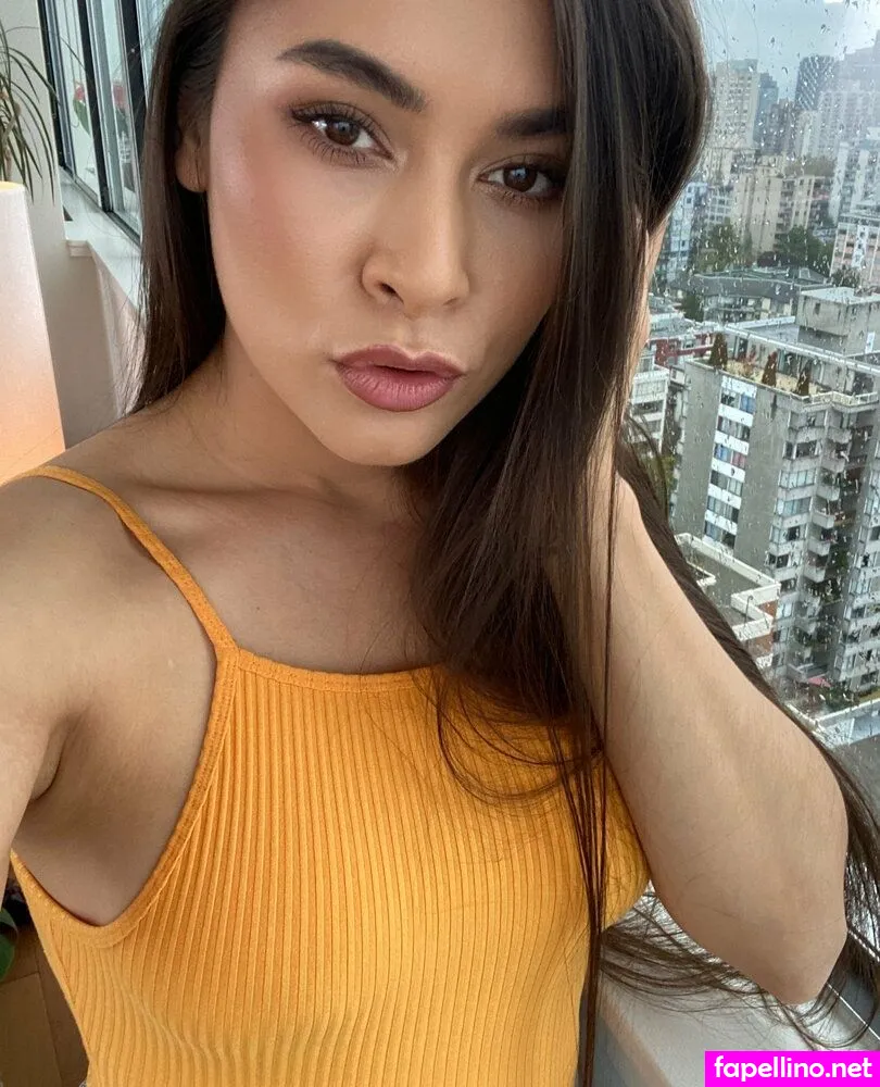 meanawolfxoxo Nude Leaked OnlyFans Photo #6niceFrlM5