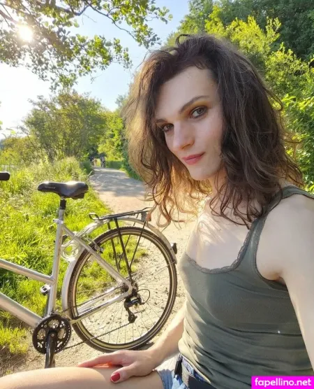 Medelainexx OnlyFans Thumbnail #6F5m5J5zq8