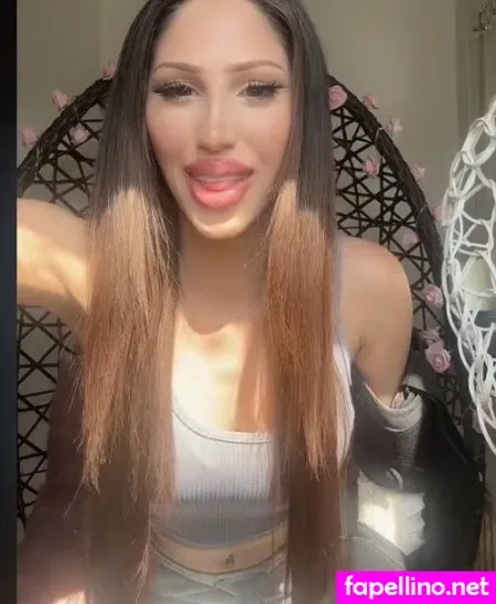 Medina Bonita OnlyFans Thumbnail #RFS2PjDPFQ