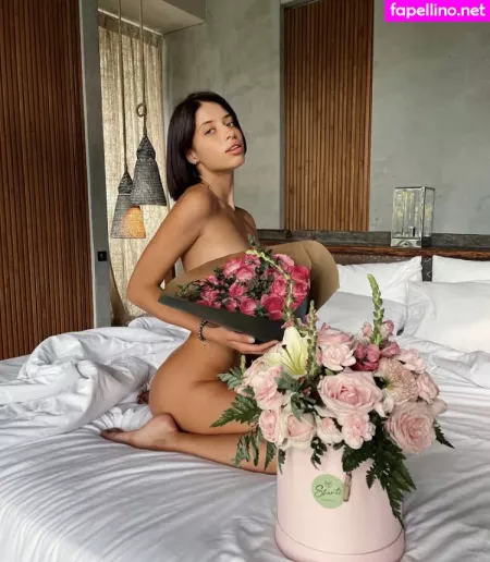 Meduzatrahineraa OnlyFans Thumbnail #MIL352GsSt