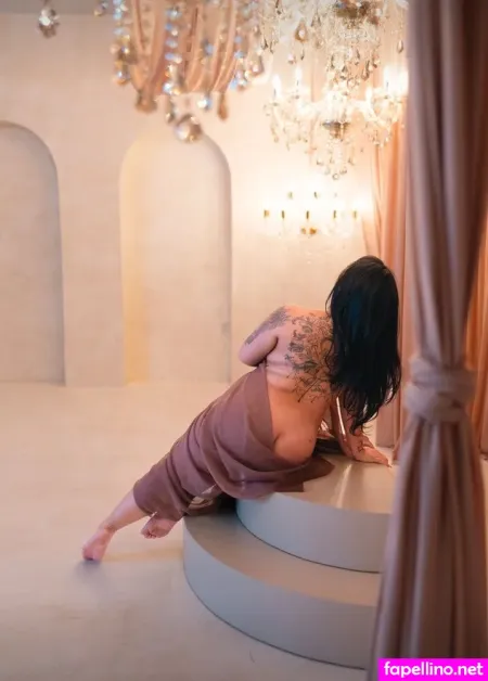 Mee Wang OnlyFans Thumbnail #KCDYbYwZKN