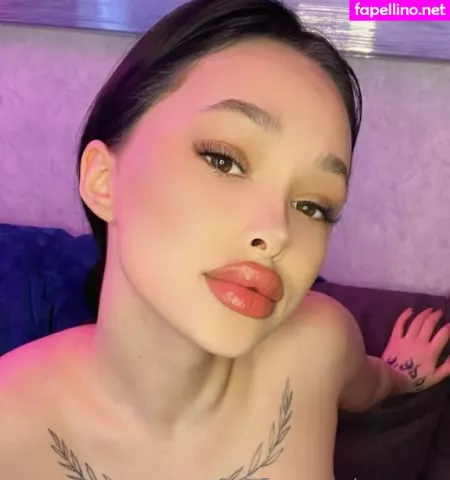 Mee Zee OnlyFans Thumbnail #FzqnOwv322