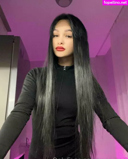 Mee Zee OnlyFans Thumbnail #YiylNjMu69