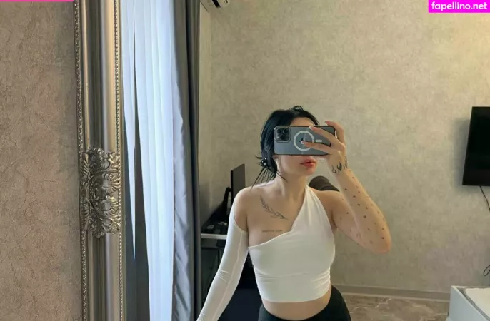 Mee Zee OnlyFans Thumbnail #bFtHcWJRV0