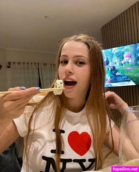 Meelondon OnlyFans Thumbnail #olVMasr8n0