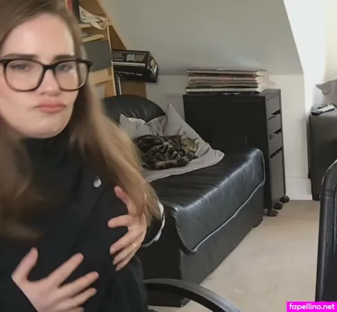 Meemo Comma OnlyFans Thumbnail #dnJMEiRpl3