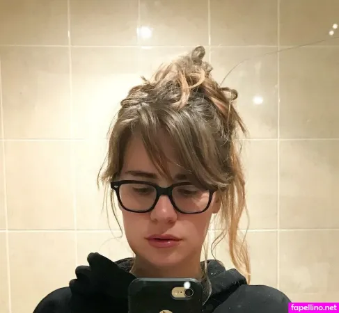 Meemo Comma OnlyFans Thumbnail #eGXg2u0qNu