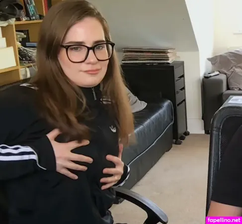 Meemo Comma OnlyFans Thumbnail #ktOQzMcw1I