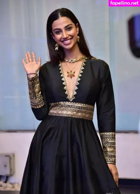Meenakshi Chaudhary OnlyFans Thumbnail #zxOxWVaFeX