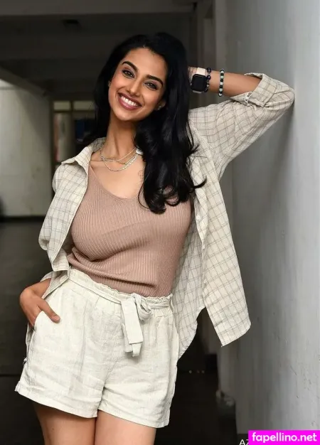 Meenakshichaudhary OnlyFans Thumbnail #dPhOw0uVzC