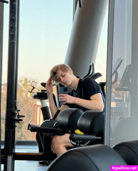 Meepicboy OnlyFans Thumbnail #Z0dI9vXeg6