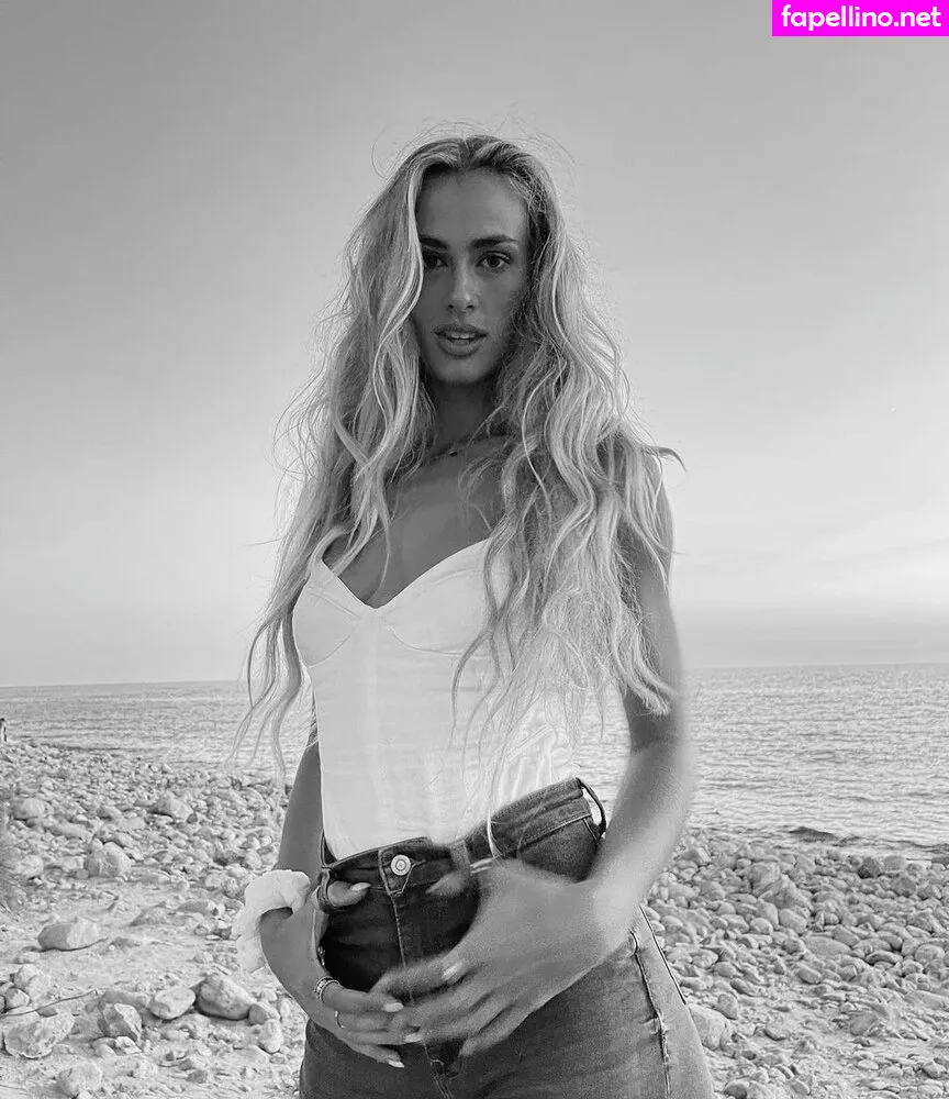 meery17, meeryo7 Nude Leaked OnlyFans Photo #nWXeMoROlH